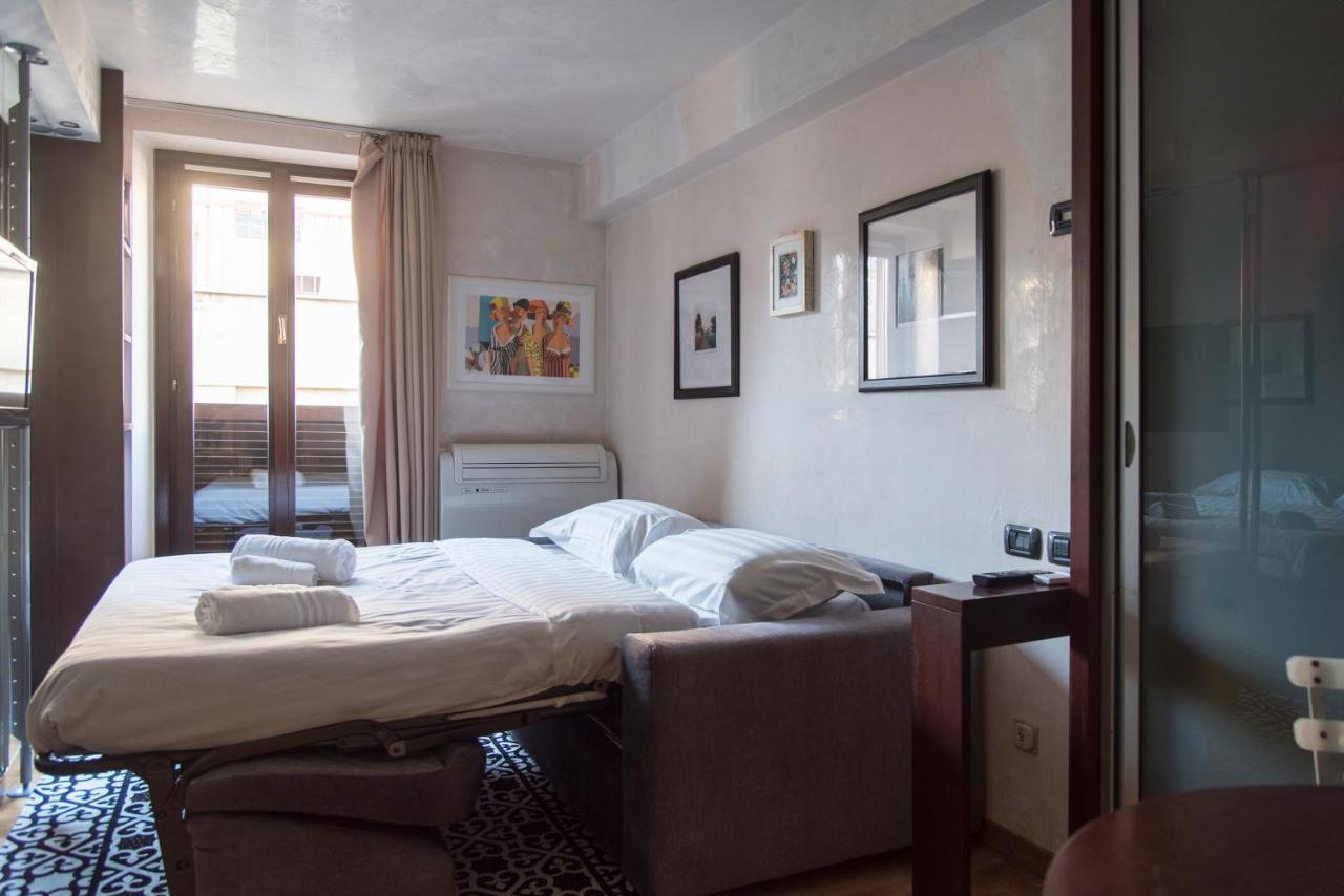 Youhosty - Duomo Studio Apartment Milano Ngoại thất bức ảnh